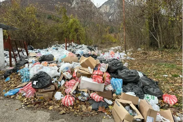 Наша болница тъне в страшна мизерия, причината е стряскаща СНИМКИ
