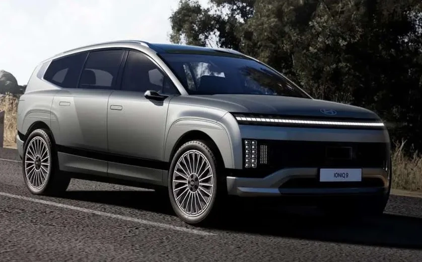 Hyundai представи официално най-големия си електрически кросоувър СНИМКИ