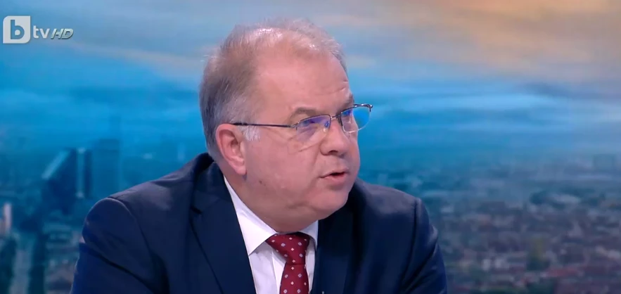 Радомир Чолаков разкости политическия рекет на ПП-ДБ и отсече: Христо Иванов го е страх от...