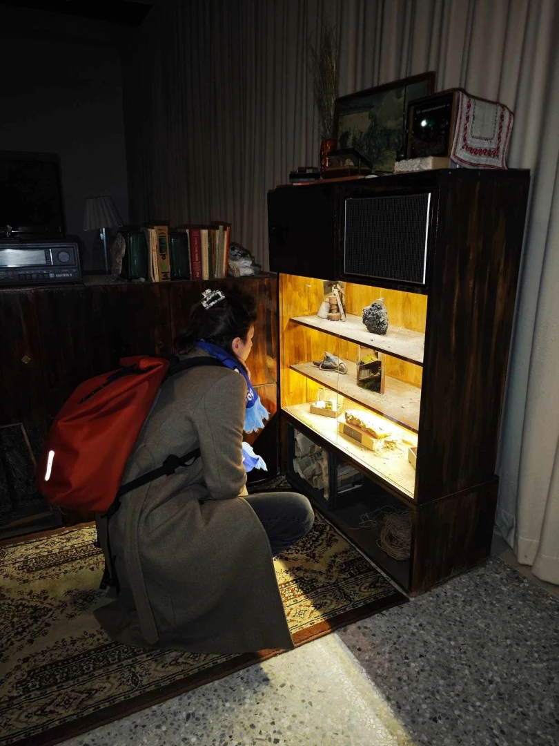 Авторите на „Съседите“ закриха Венецианското биенале на изкуствата с прощален тур за публиката