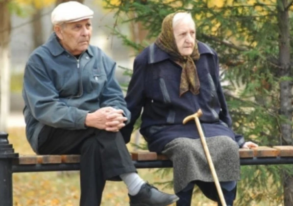Голям гаф с пенсиите, хиляди са като попарени