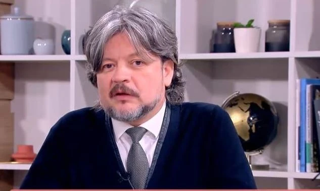 Ще го познаете ли? Беше момчето от култов наш филм, а сега...