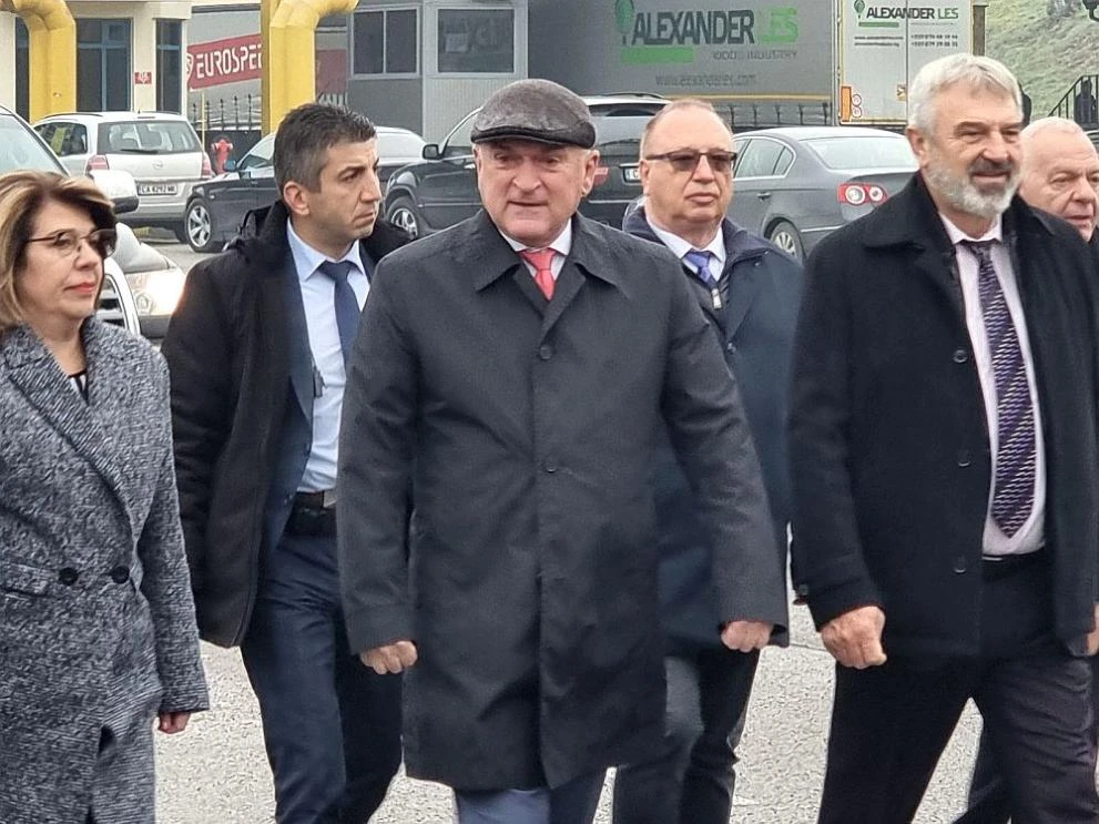 Главчев нахока депутатите: Ако и ние бяхме спрели работа за 1 месец, щеше да... ВИДЕО