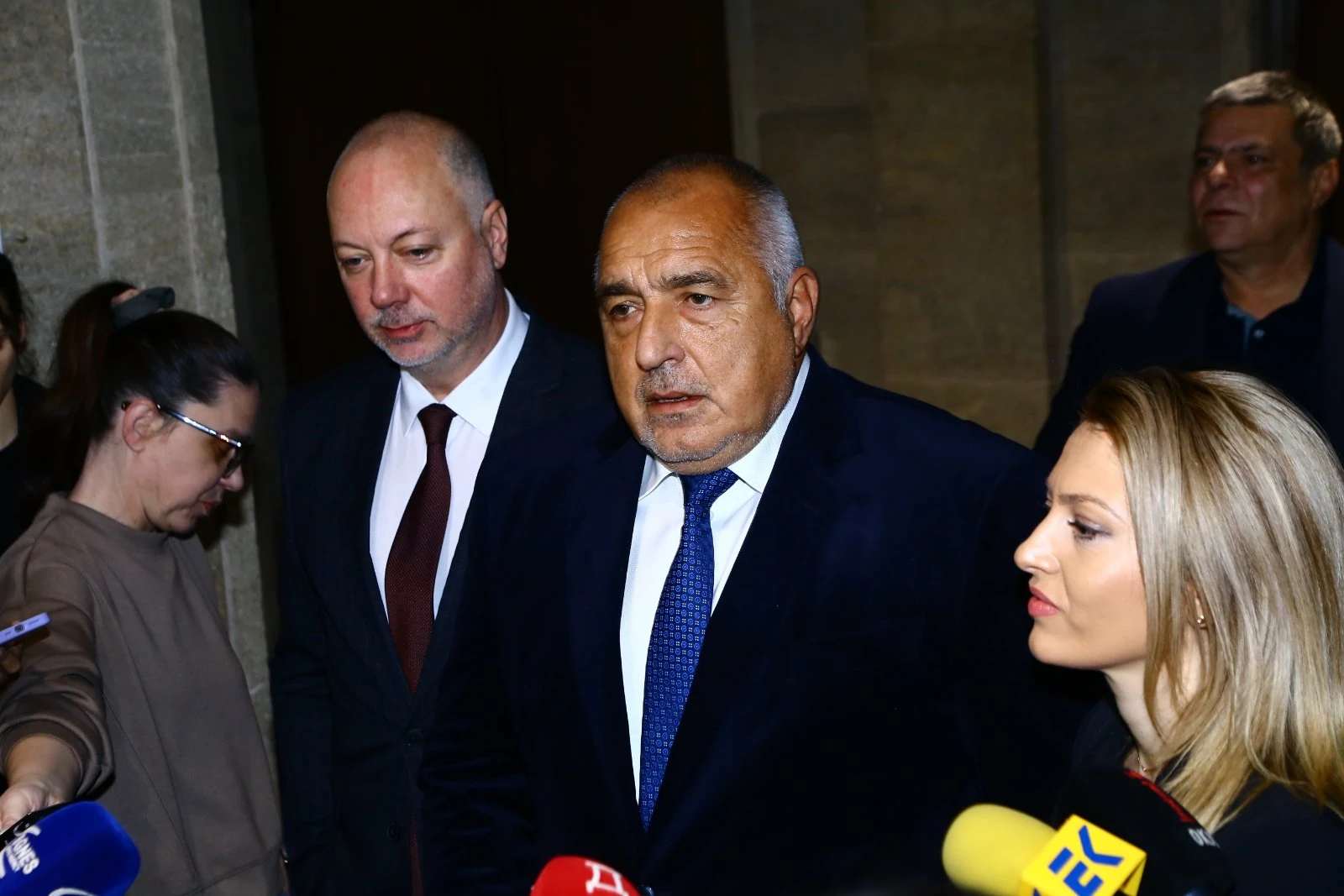 Хора на Борисов и ДБ вече преговарят за правителство, премиерът ще е от ГЕРБ, но...