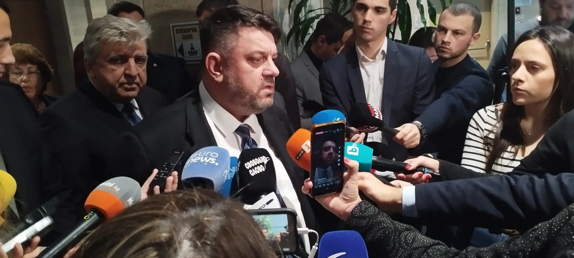 Атанас Зафиров: Наталия Киселова е най-подходящият кандидат за председател на НС