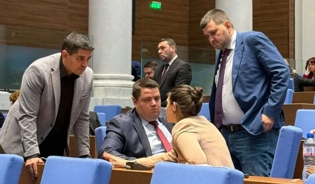 Сензационна мълва за Радостин Василев и Лена Бориславова СНИМКИ