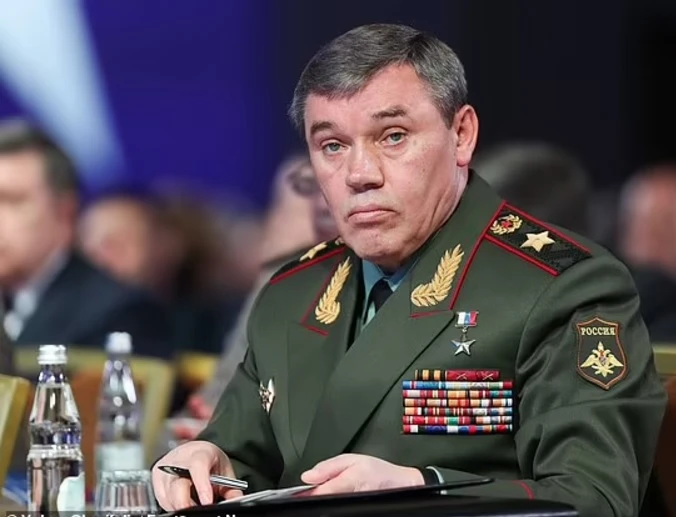 На фона на напрежението: Топ военните от САЩ и Русия са разговаряли по телефона