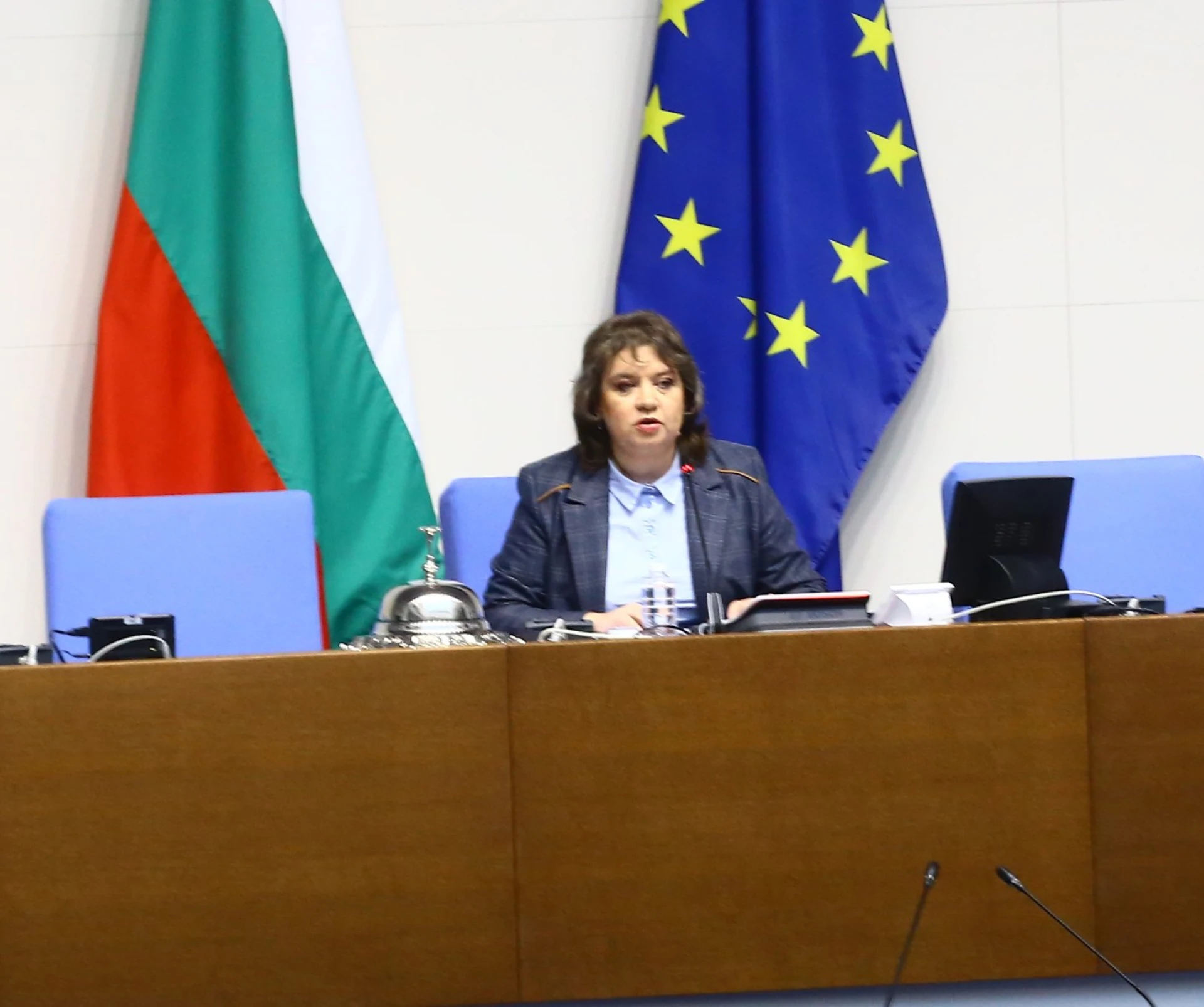 Киселова: Още не съм наказала никого, но...