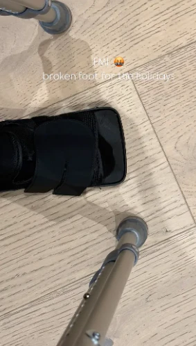 Кардашиян яхна мотор полугола и по токчета и се случи най-страшното СНИМКИ 18+ 