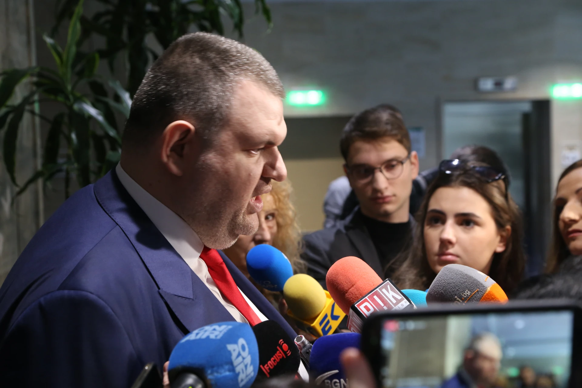 Пеевски посече деребеите на Доган с този ключов ход 
