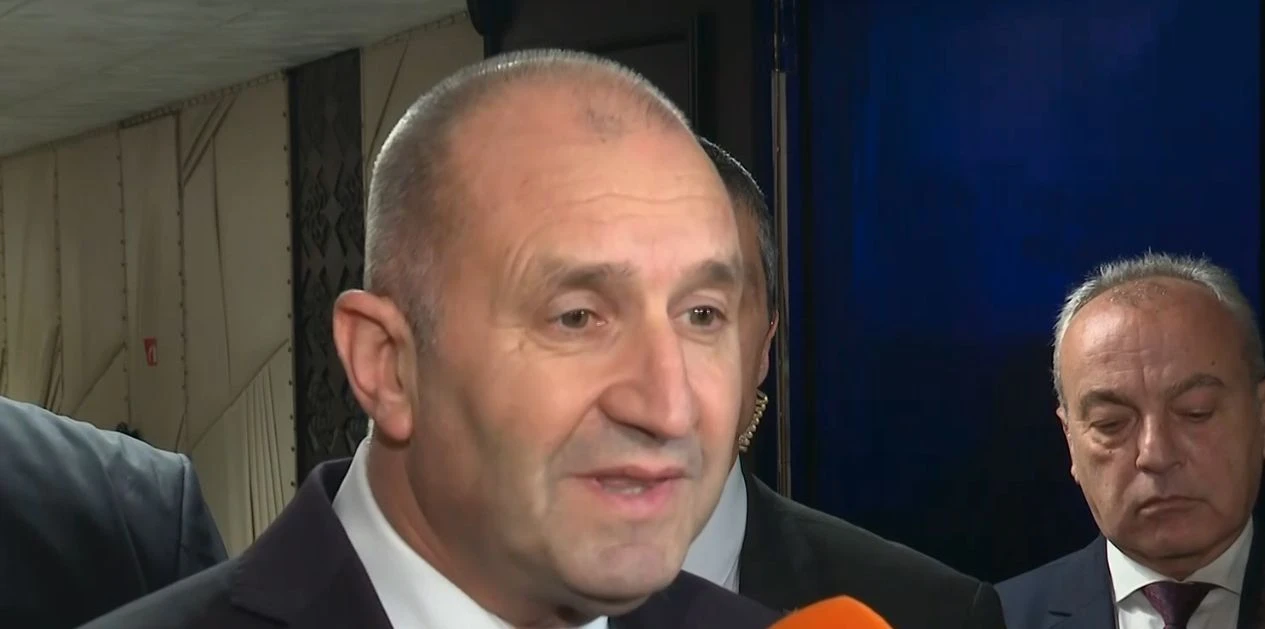 Журналисти заковаха Радев с въпрос, ядоса се и за скандала с шпионажа