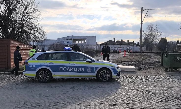 Кървав кошмар в Казанлък, стотици са блокирани 