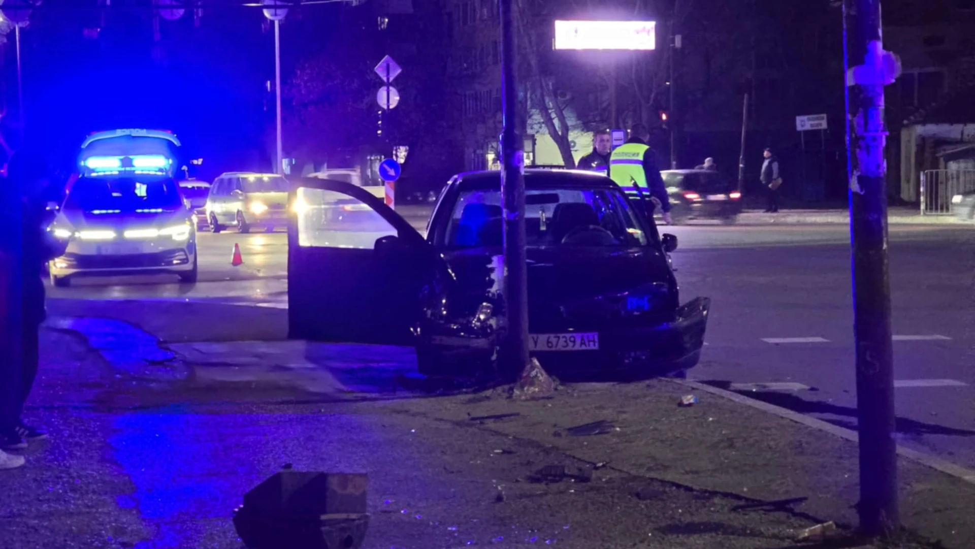 Ад в Ямбол: Майка и децата й изчакваха зелено, последва адска трагедия СНИМКИ 18+