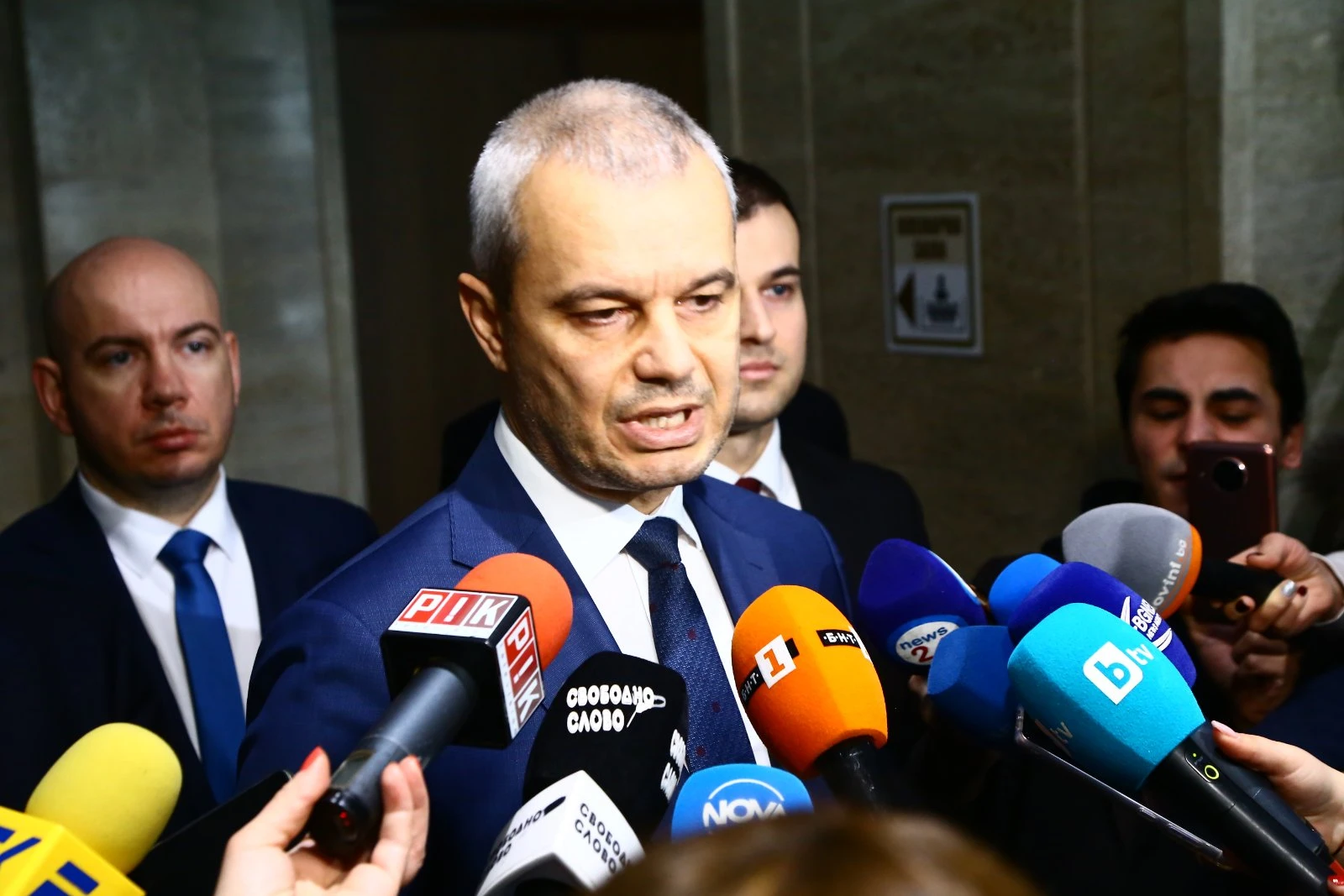 Костадинов зове: Време е за преосноваване на държавата! 