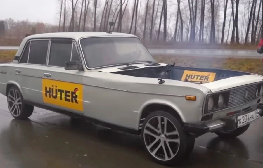 Страшна дивотия: Вижте V16 Lada, задвижвана от 16 моторни триона ВИДЕО
