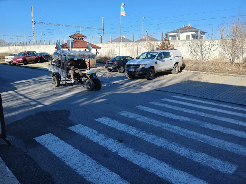 В Пловдивско не вярват на очите си: Кой ги контролира тези? СНИМКИ