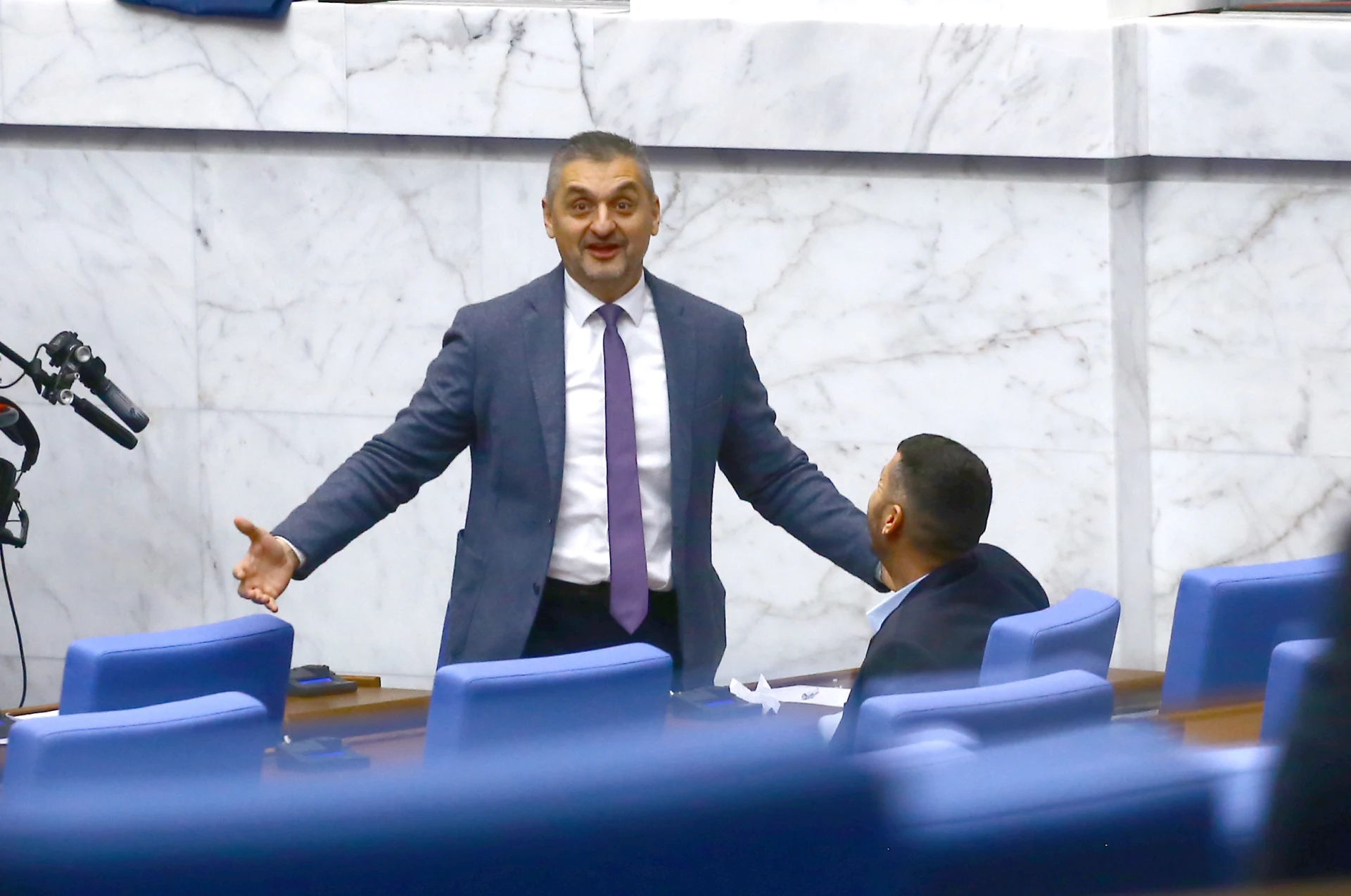 Кирил Добрев разби ПП-ДБ за пътищата