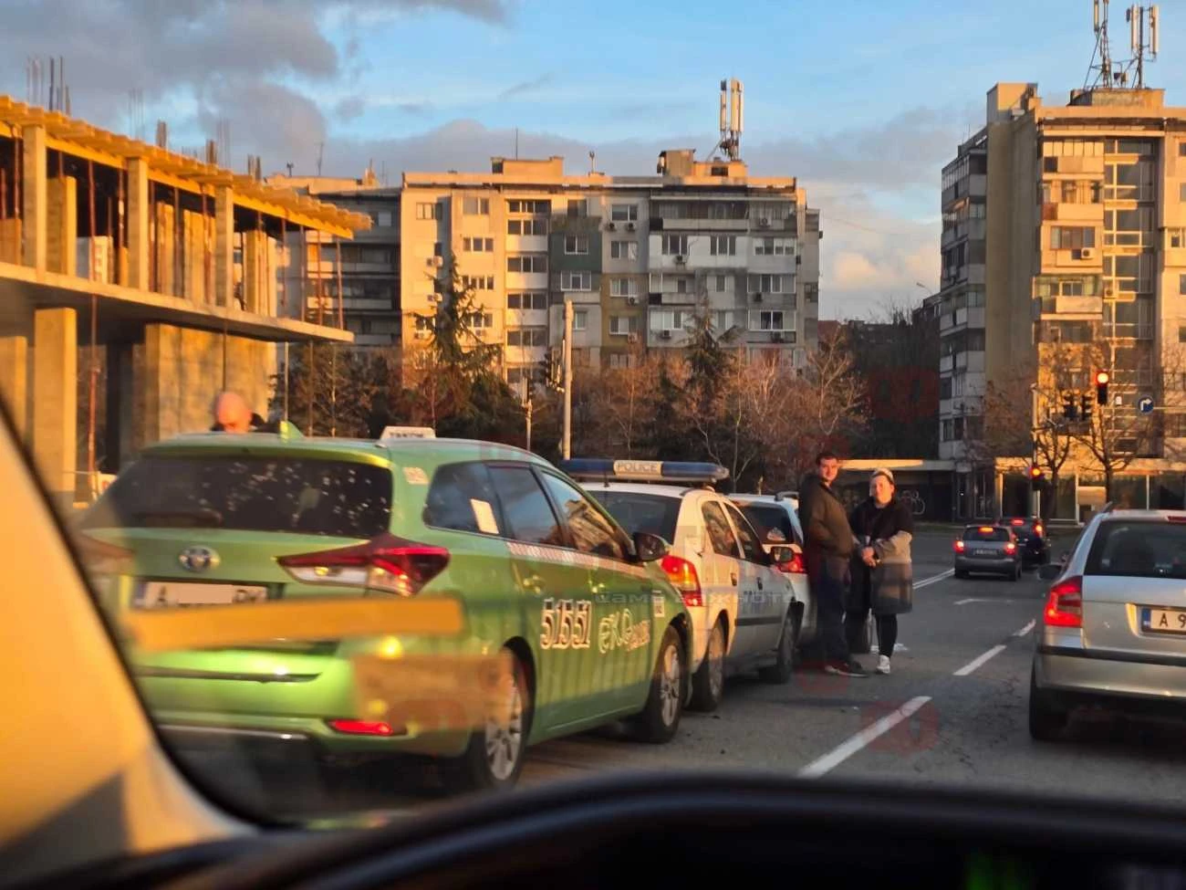 Брутално верижно меле с патрулка в Бургас