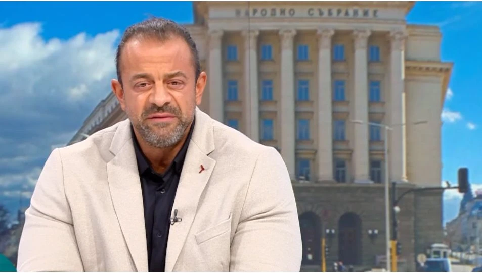 Точно в полунощ на Нова година идва голяма промяна, скачат ли цените в заведенията