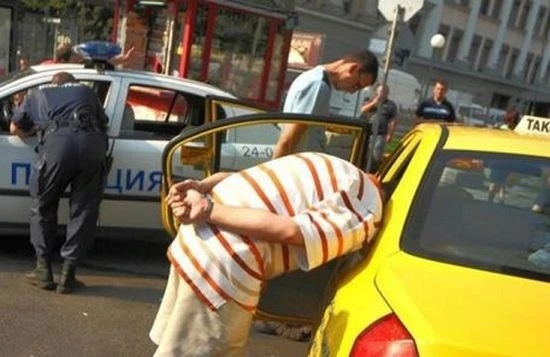 Жесток екшън между бакшиш и мъртвопиян в Пловдив, намеси се полиция