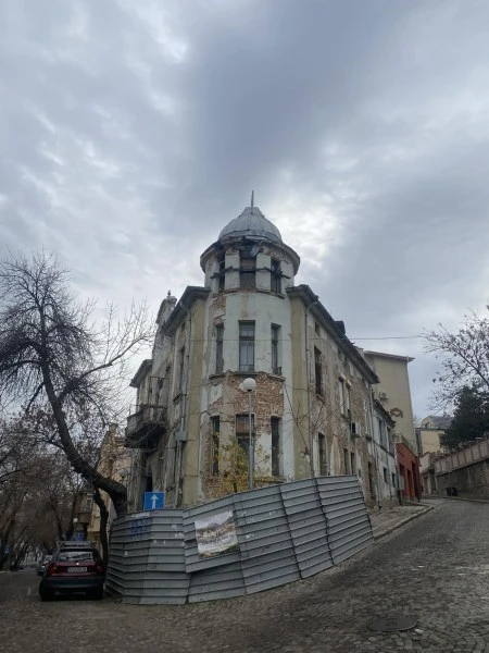 Времето на Къщата с кулата изтича! Ще се намеси ли общината?