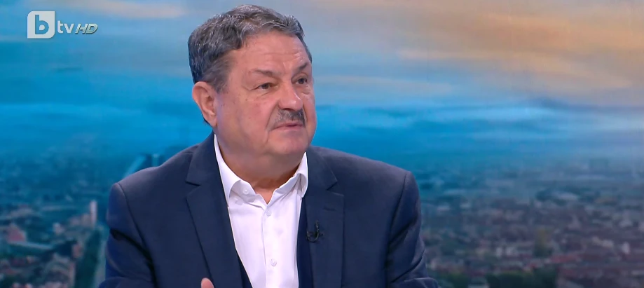 Проф. Рачев предупреди: Страшно е, става все по-топло!