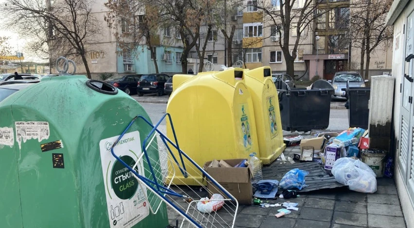 Пловдивчани гледат и беснеят, това "Столипиново" ли е СНИМКИ 