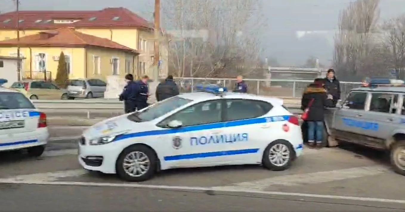 Първо в БЛИЦ! Зрелищен екшън на Сточна гара в София ВИДЕО