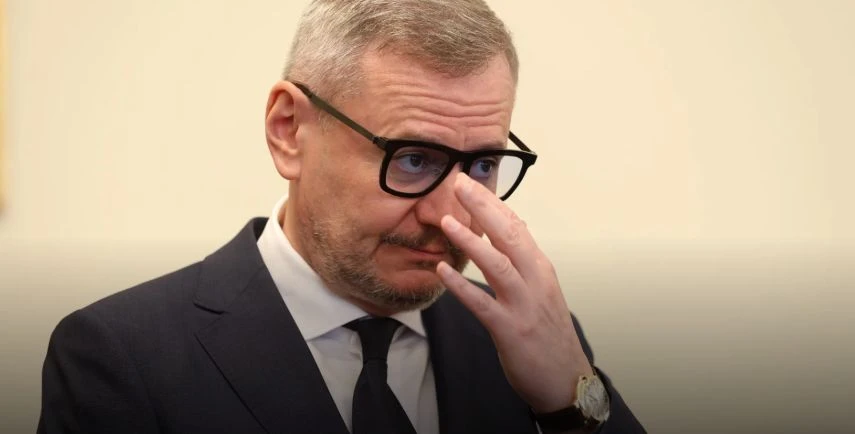 Министър Милошев заръчал на Рачков да се целува с жена му, интригата е огромна СНИМКИ