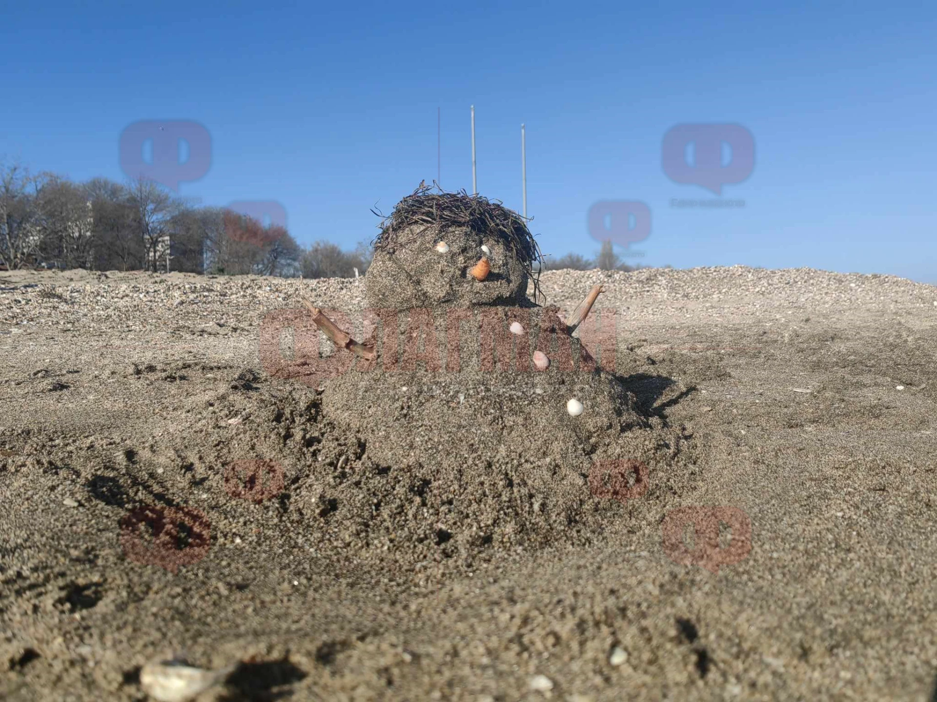Нещо невиждано се случи днес по обед на плажа в Бургас СНИМКИ 
