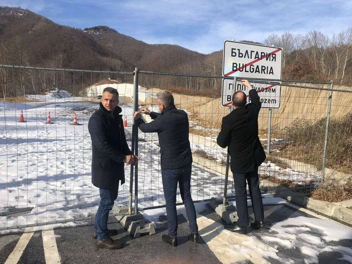 Батков младши с голямо разкритие за Шенген!