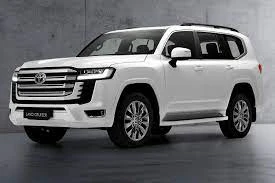 Първи СНИМКИ на интериора на новата Toyota Land Cruiser 300 