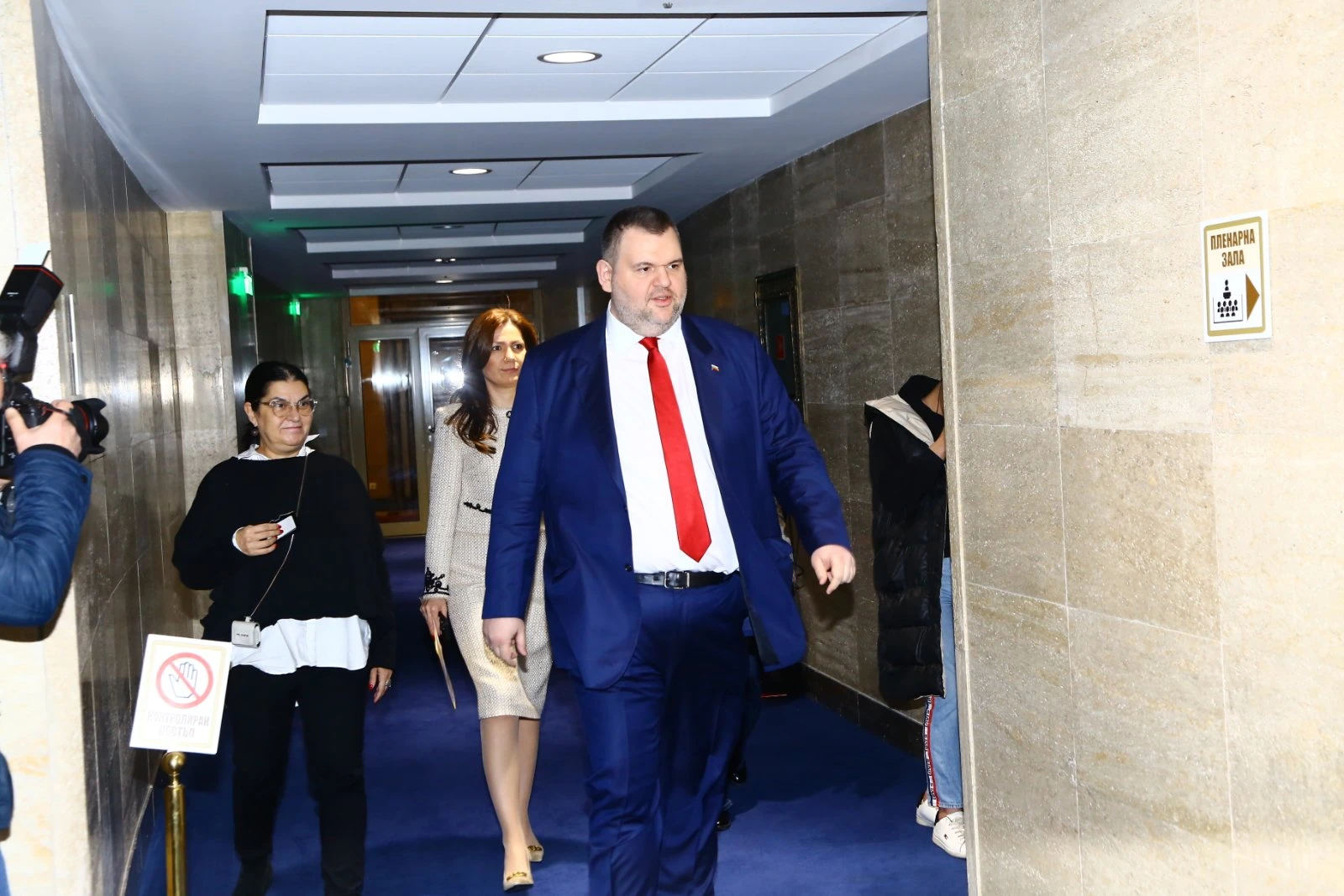 Цветанка Андреева издаде ключовата роля на Пеевски в парламента при правителство на малцинството на ГЕРБ