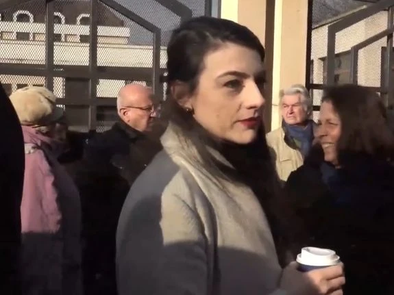 Лена стиска имунитета до последно, изсипа куп клевети по адрес на Борисов