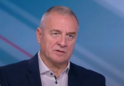 Ризова стресна Йовчев с въпрос: Ми ако ви зашия един шамар, защото шефът ми каза? 