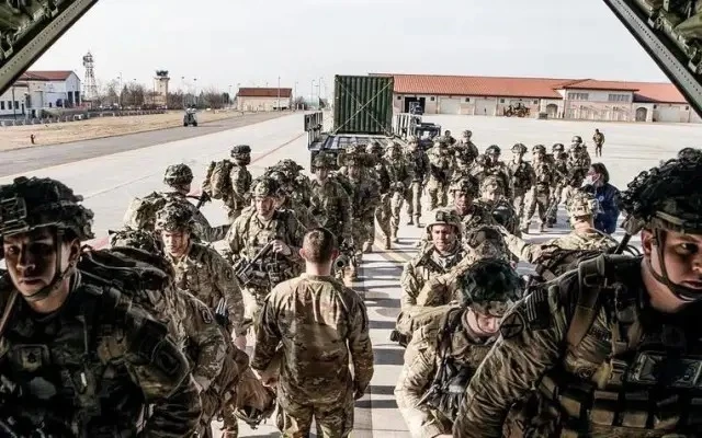 Войници, кораби, самолети, танкове, ракети: НАТО идва с цялата си мощ в България, за да... 