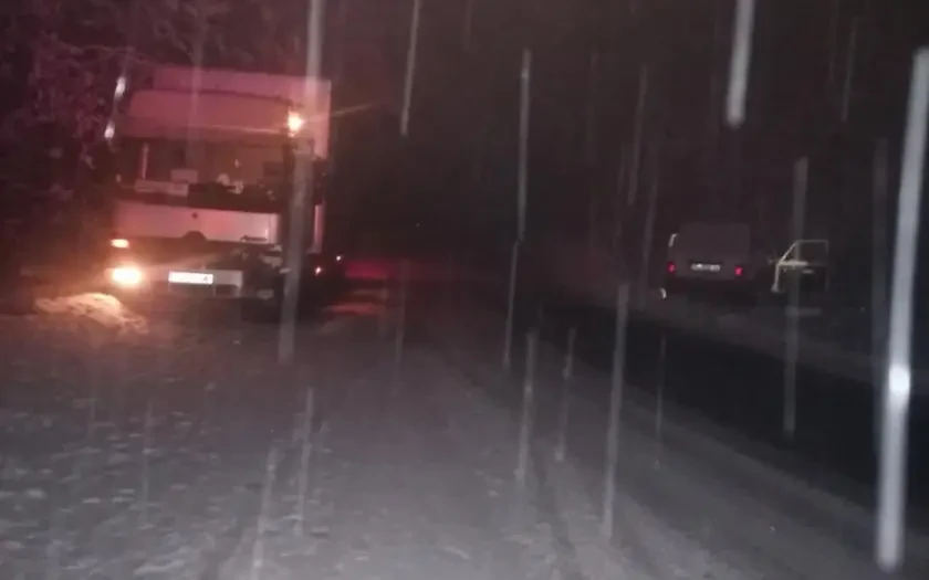 Ад на "Юндола", линейки летят към болницата 