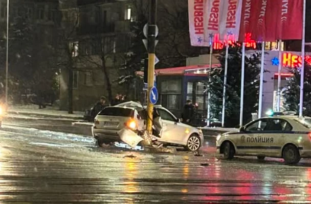 В нощна София е като на война, летят патрулки! СНИМКИ