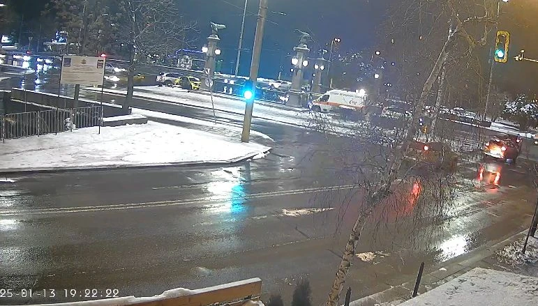 В нощна София е като на война, летят патрулки! СНИМКИ