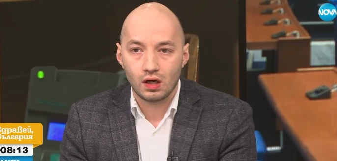 Политолог с мрачно бъдеще за кабинета, разкри каква е играта на Доган