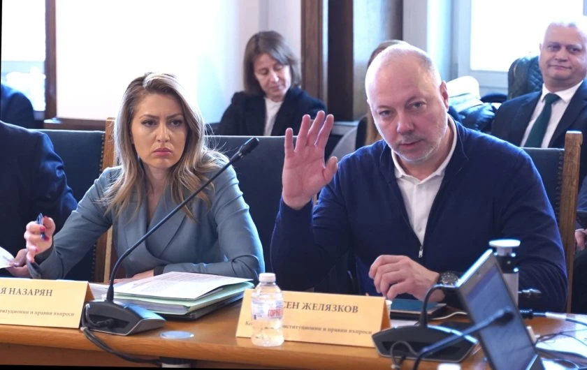 ГЕРБ с мълниеносна реакция за референдума на Радев! ВИДЕО