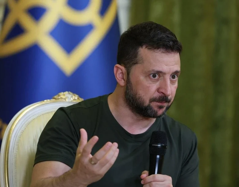 Първо трябва да се попълнят бригадите: Зеленски даде твърд и категоричен отговор, а после внесе важен законопрект