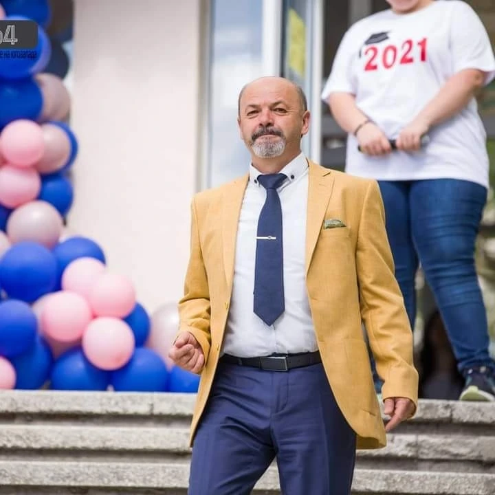 Директор шокира всички родители: Това правят децата ви! СНИМКИ