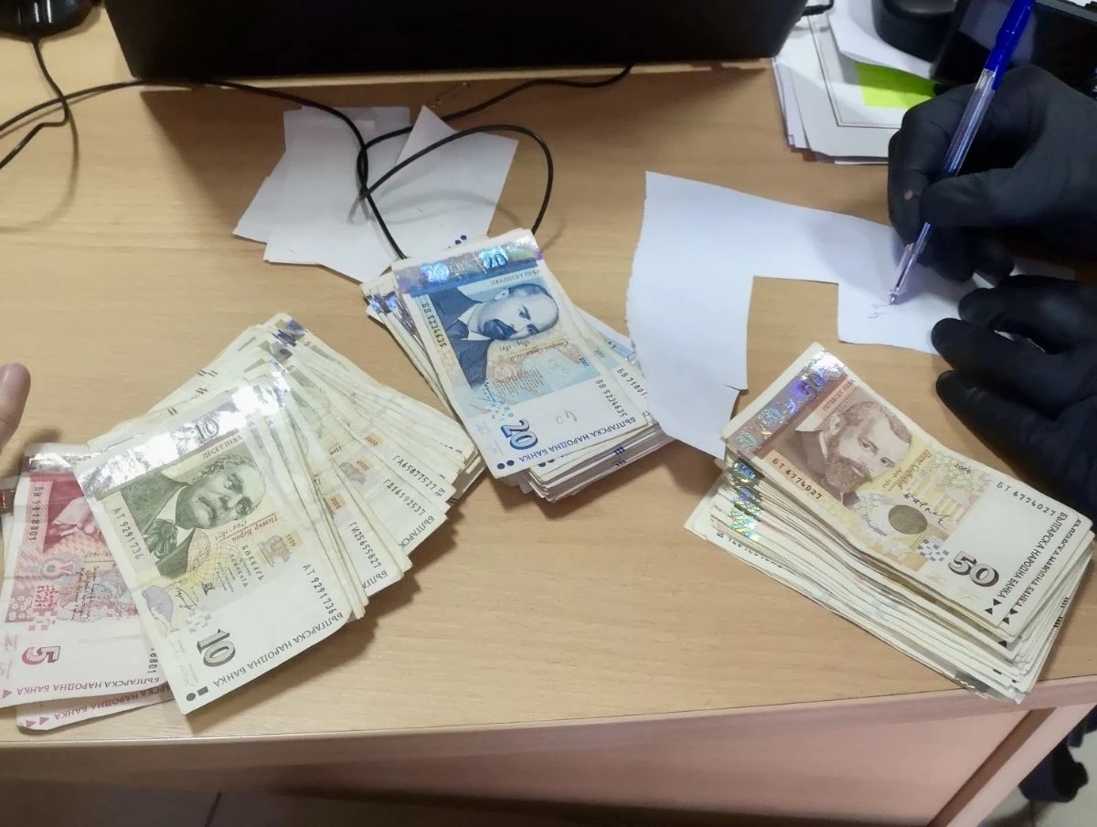 ГДБОП с мощен удар срещу опасни родни бандити, натръшкаха 6-ма, които... СНИМКИ