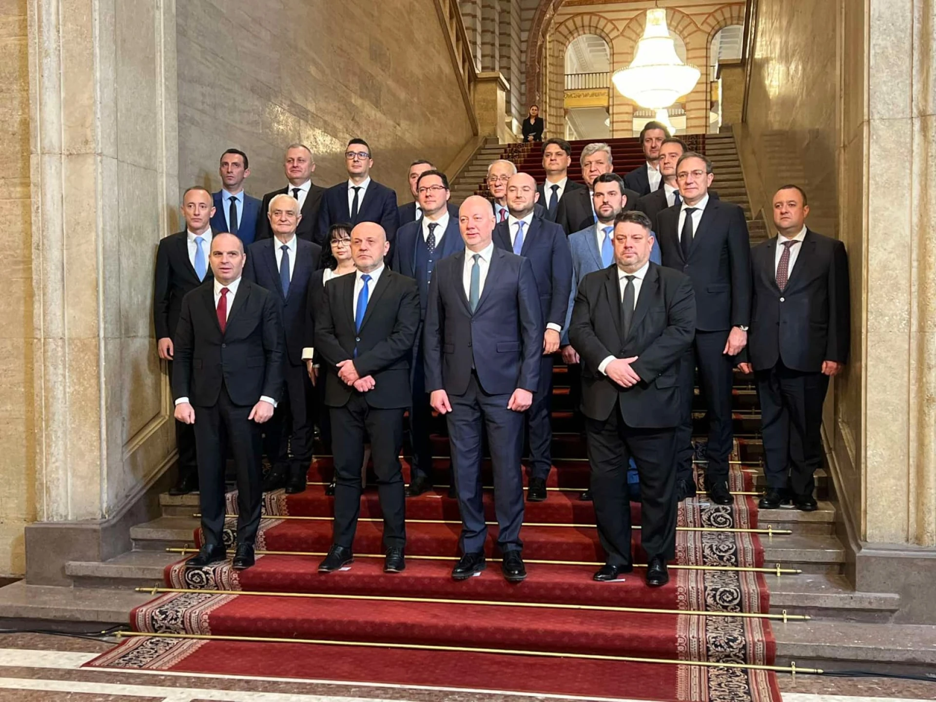 Вече е ясно: Посочиха колко време ще изкара кабинетът "Желязков"