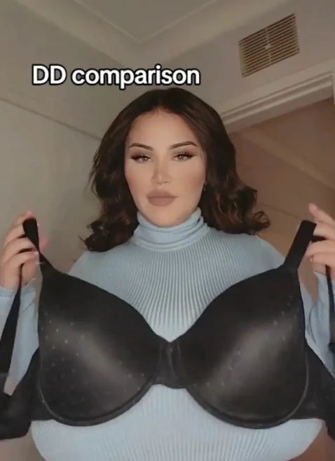 Жена се оплака от постоянно растящите си гърди СНИМКИ 18+