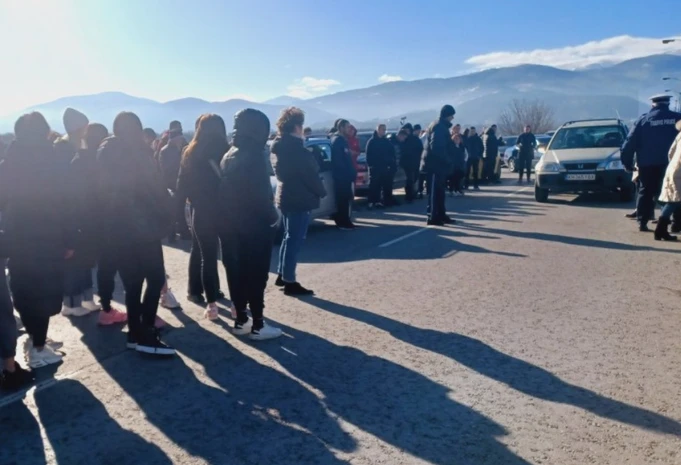 Бунт! Затварят границата със Северна Македония при Гюешево