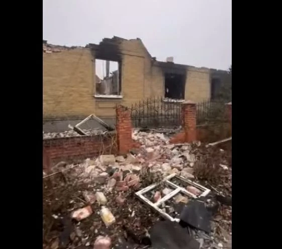 Покровск изглежда обречен, балистична ракета удари първия "Макдоналдс" в Украйна СНИМКА