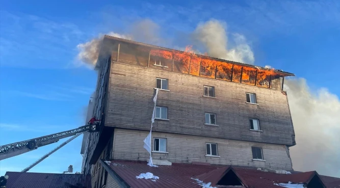 Истински ад в популярен турски ски курорт, има много жертви и изчезнали ВИДЕО/СНИМКИ