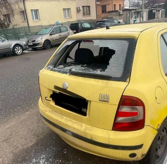 Софиянка паркира шкодата си в "Орландовци", на сутринта се хвана за главата СНИМКА